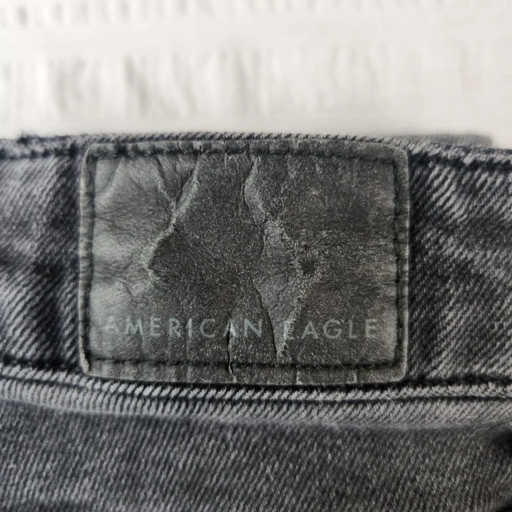 American Eagle Stretch Jeans Faded Black Denim Womens Size 6 Slim‎ Straight
